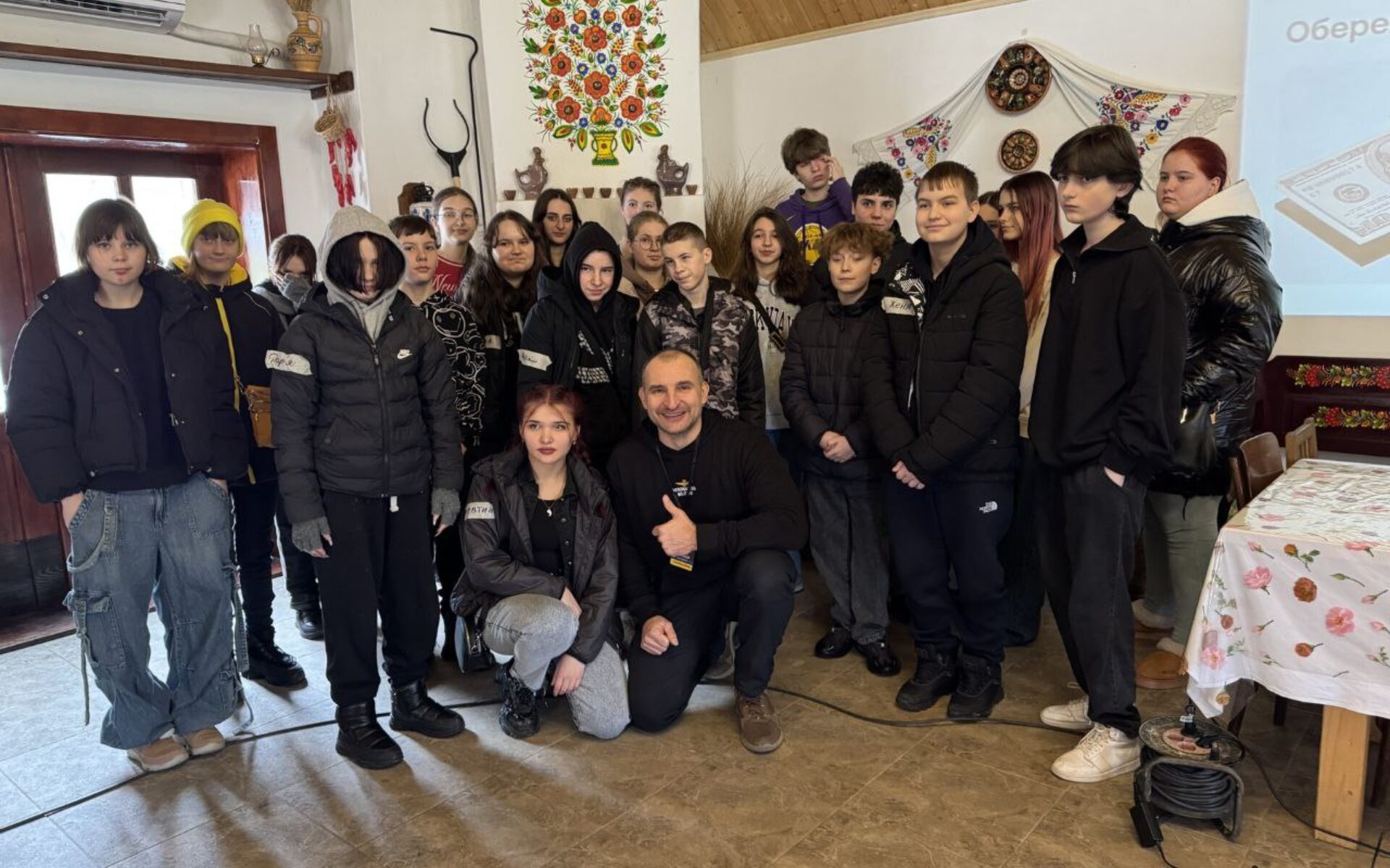 Навчальна програма для підлітків Хустької міської громади